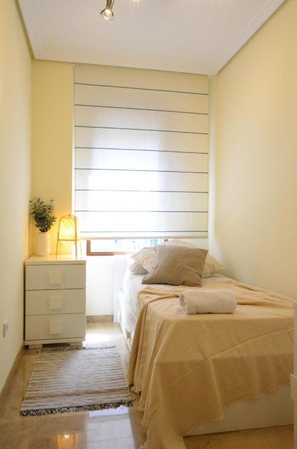 City Center Apartment Valenza Esterno foto